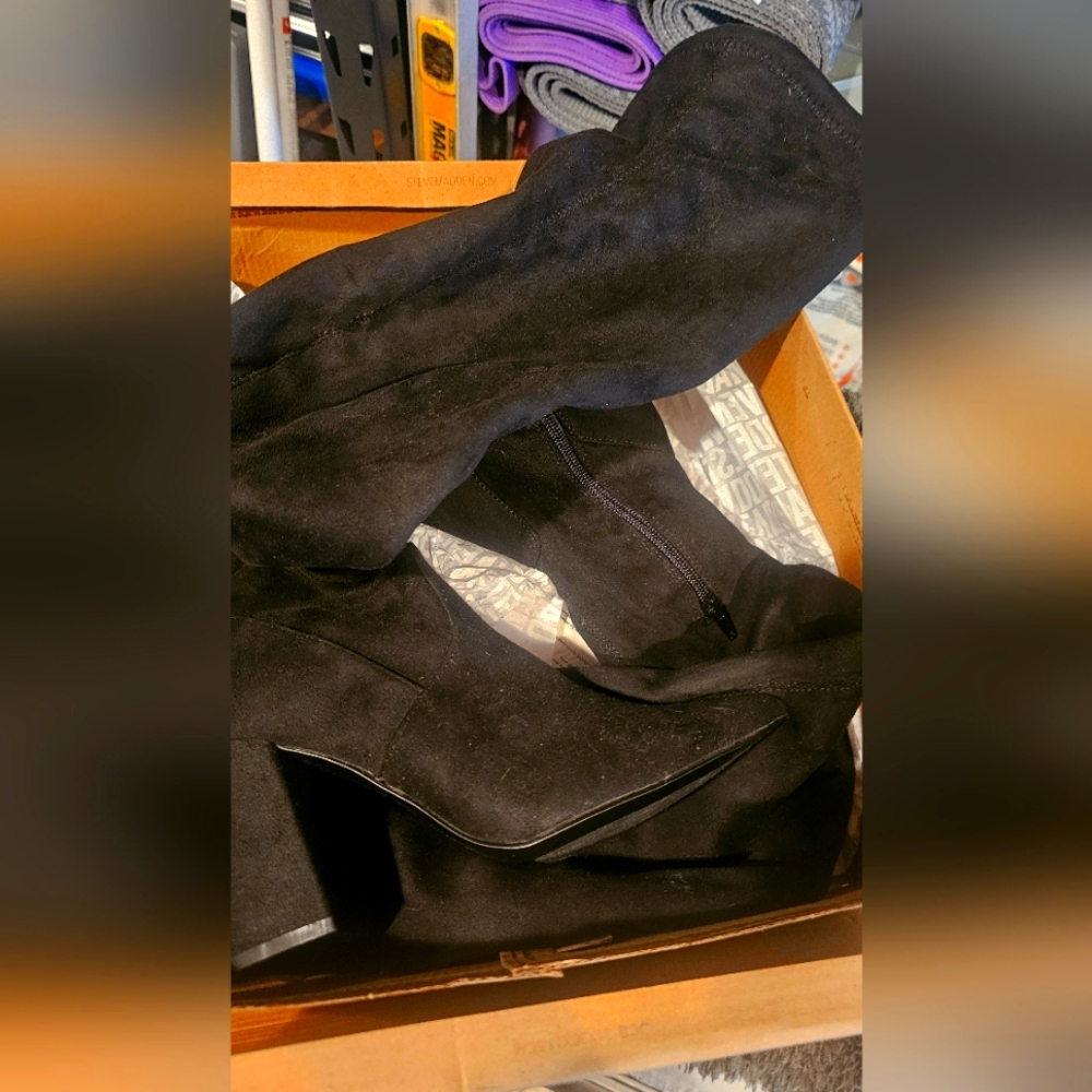 Woman boots